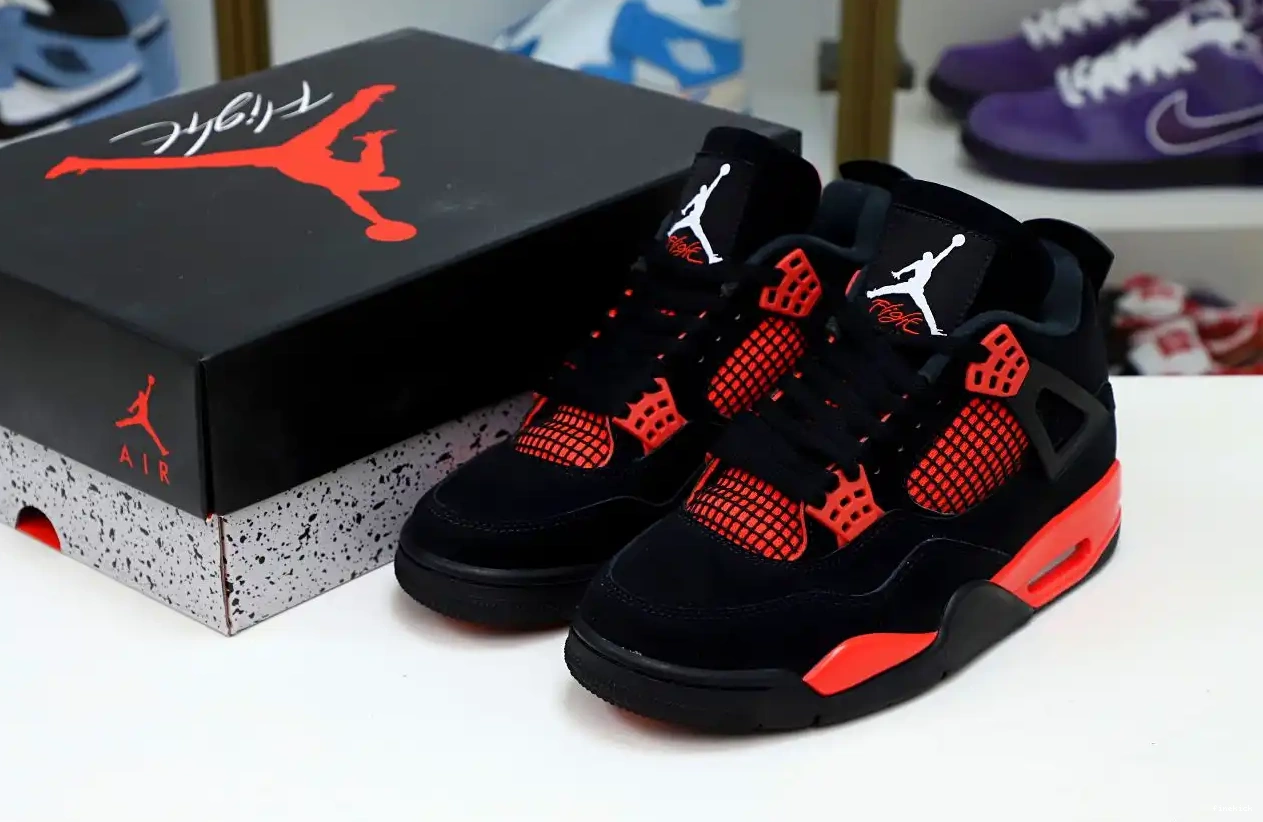 AIR THUNDER' 'RED RETRO JORDAN 4 0606